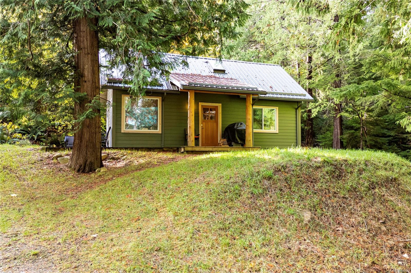 403 Whaletown Rd, Cortes Island, BC V0P 1Z0