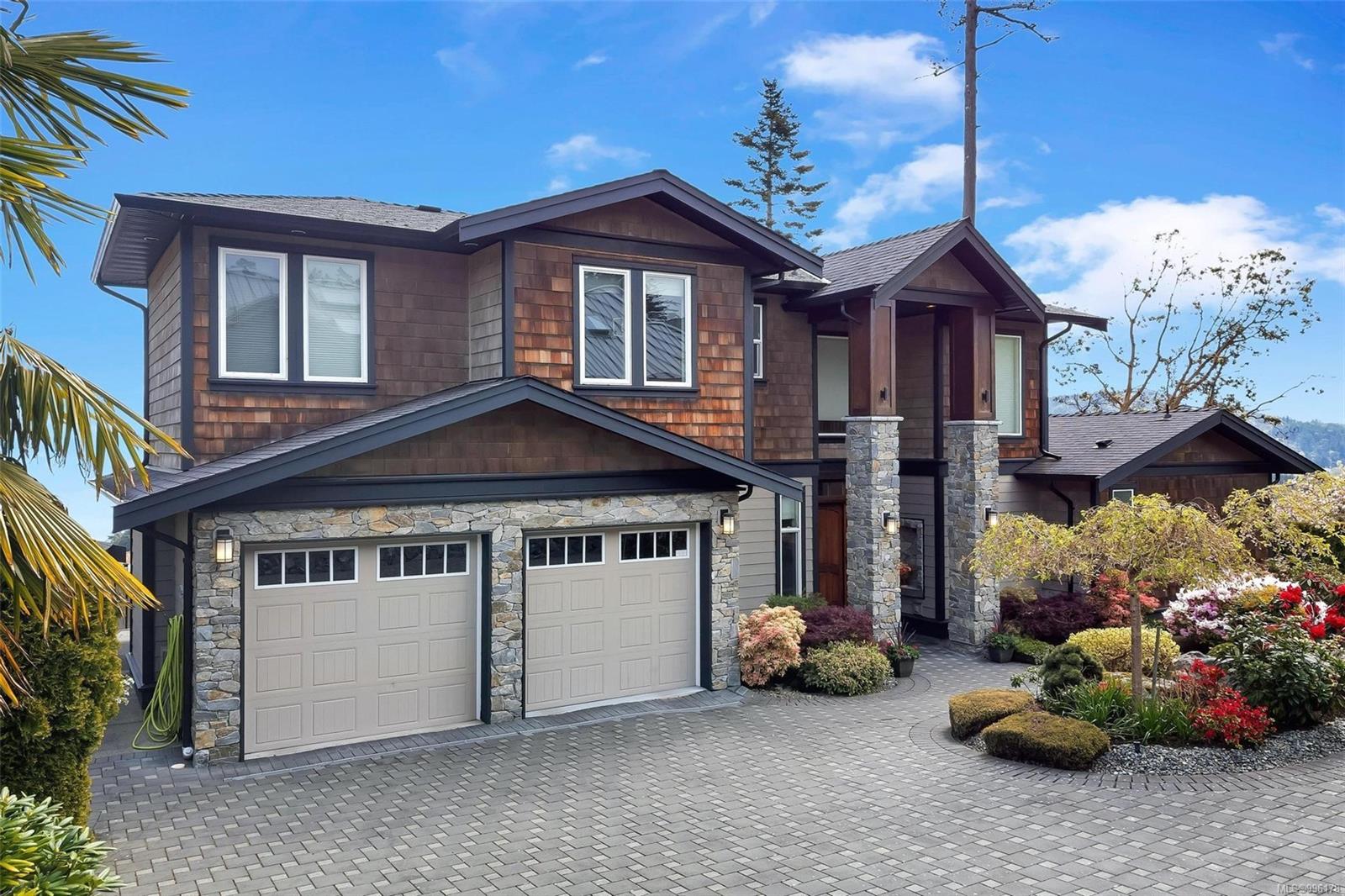 943 Sea Ridge Ln, Saanich, BC V8Y 2B3
