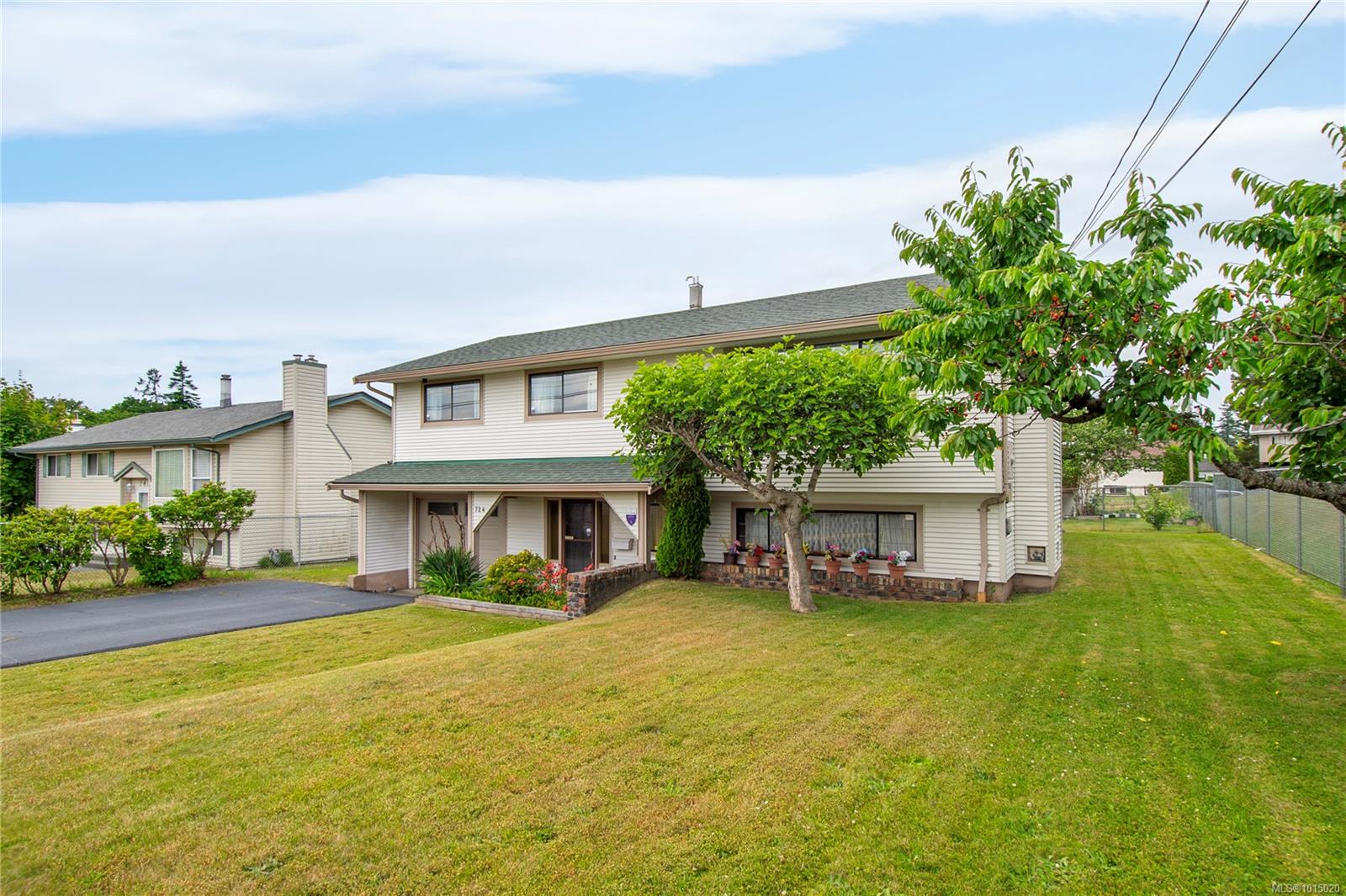 724 4 Avenue, Campbell River, BC V9W 3W9