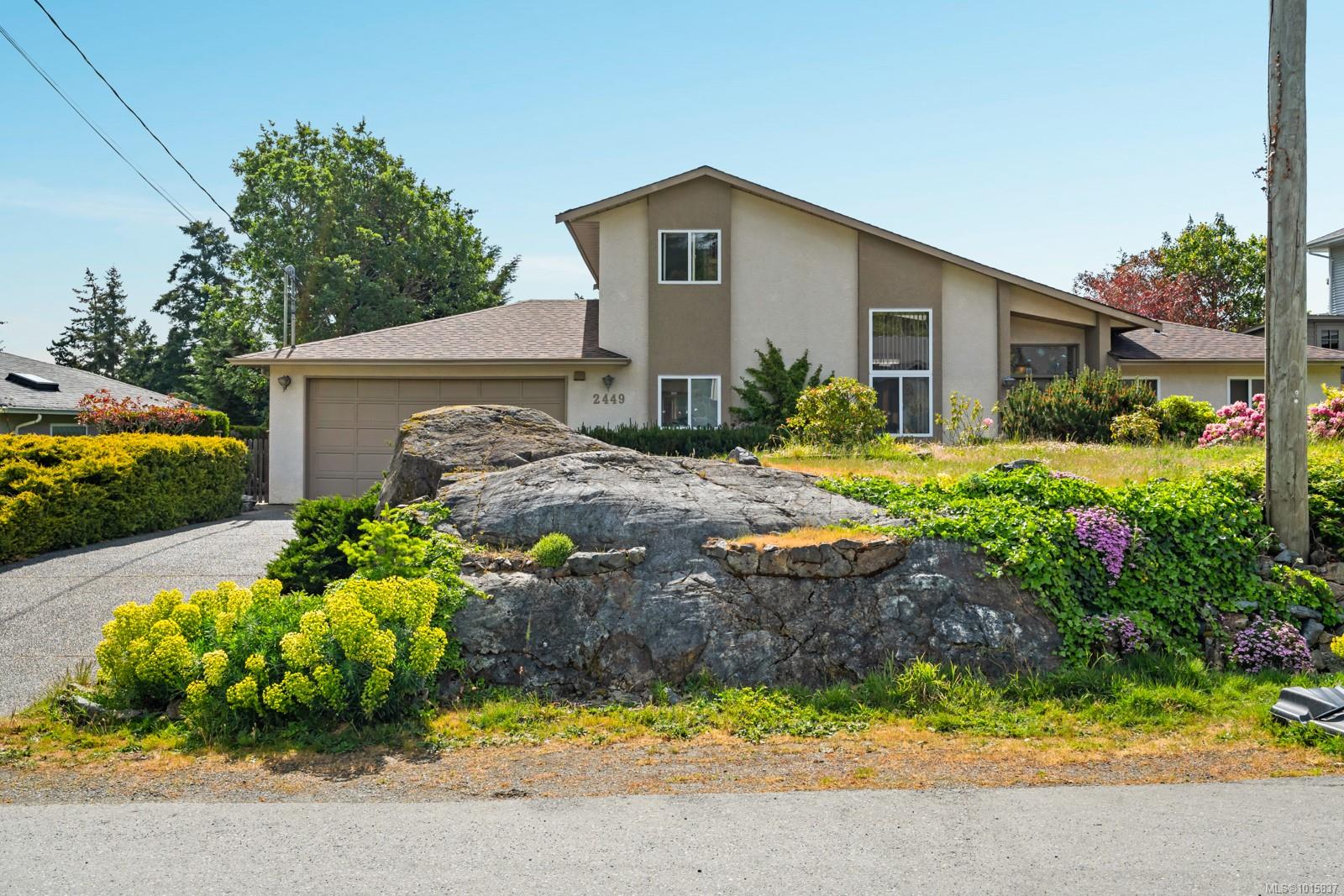 2449 Earls Crt, Langford, BC V9B 5V3