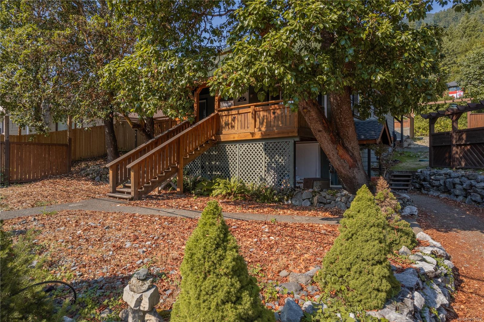 10659 Youbou Rd, Youbou, BC V0R 3E1
