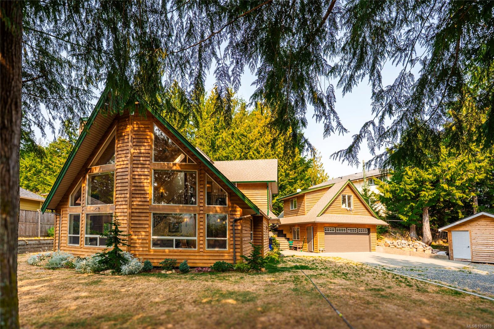 1751 Martini Way, Qualicum Beach, BC V9K 2S3