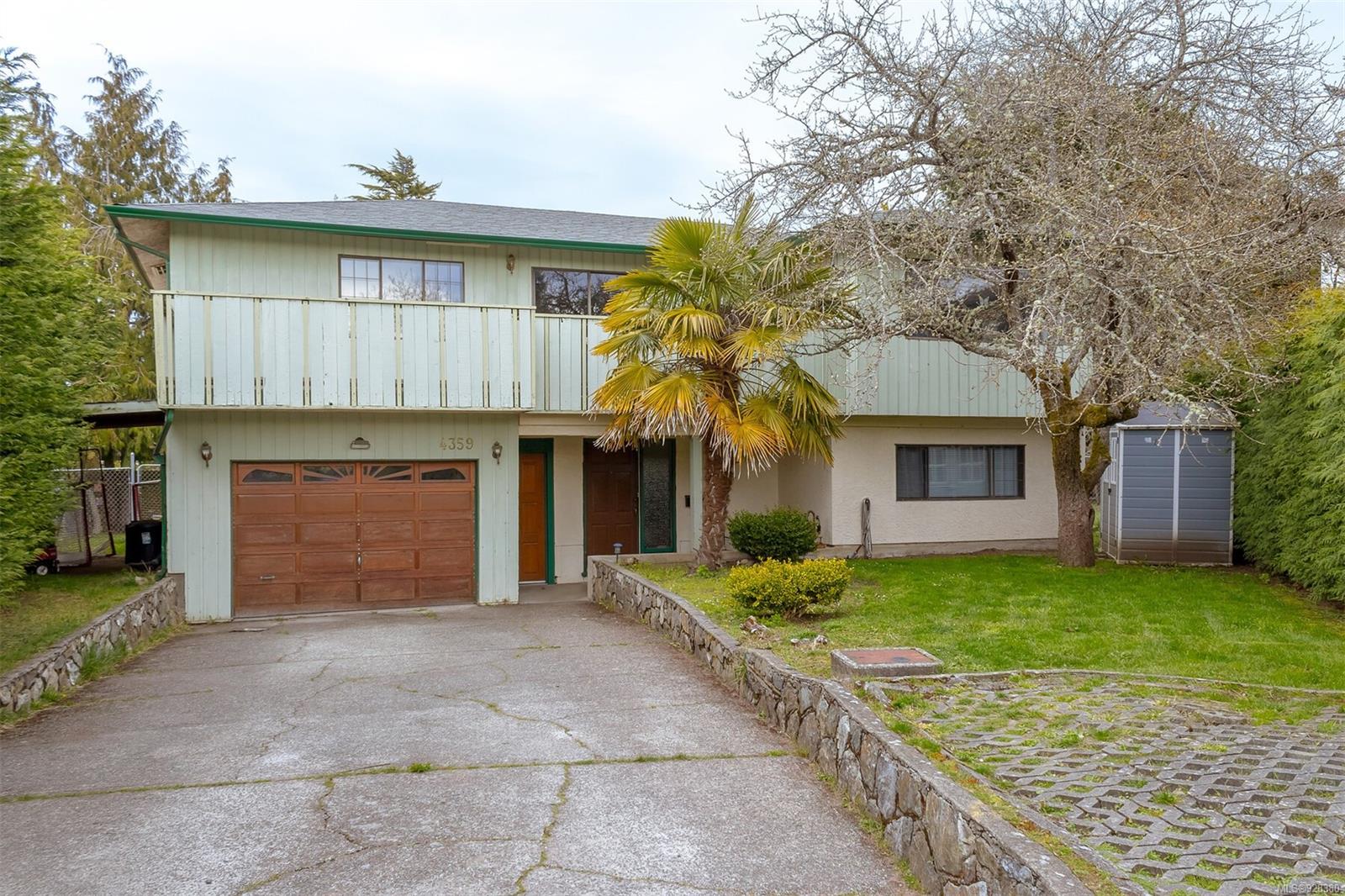 4359 Okano Pl, Saanich, BC V8N 5G7