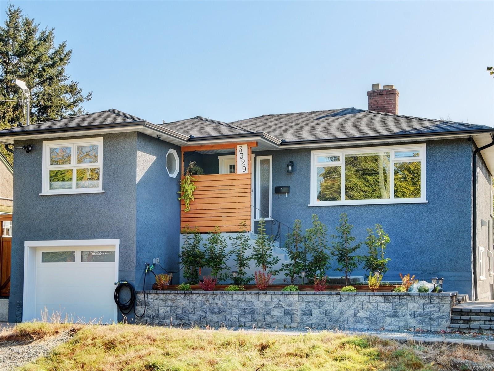 3329 Shelbourne St, Saanich, BC V8P 5H2