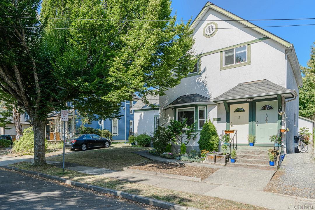 637 Pine St, Victoria, BC V9A 2Z9