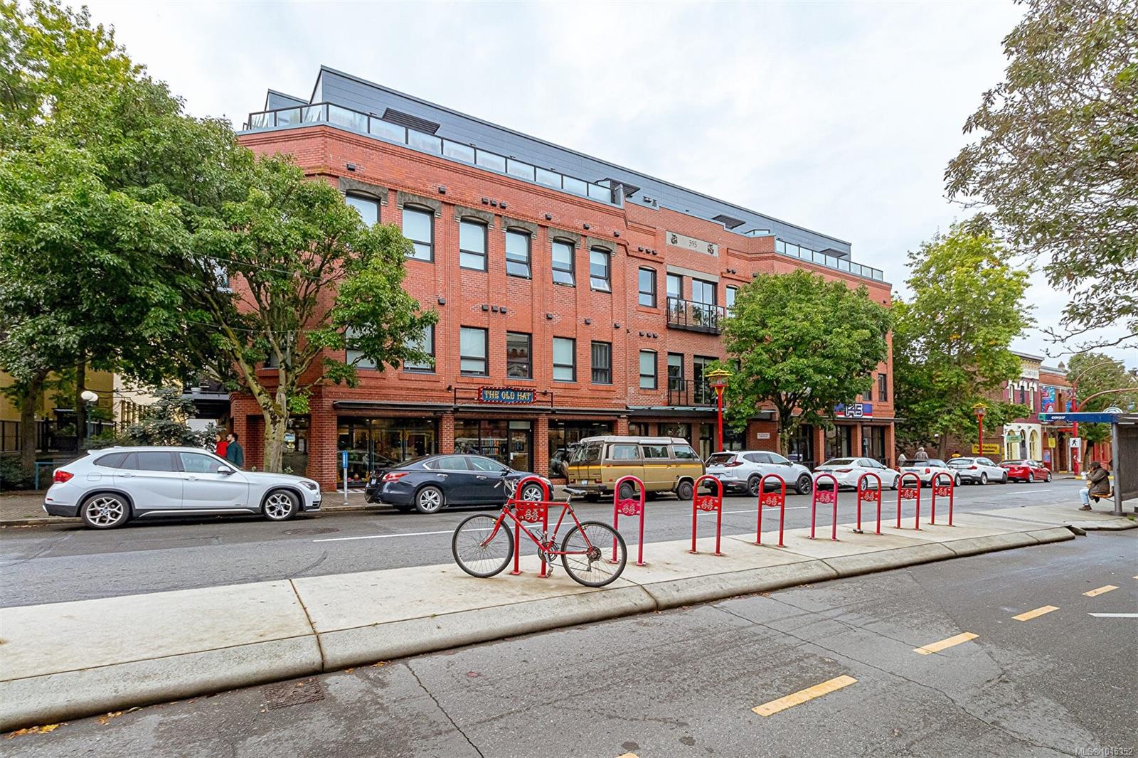 595 Pandora Ave Apt 208, Victoria, BC V8W 1N5