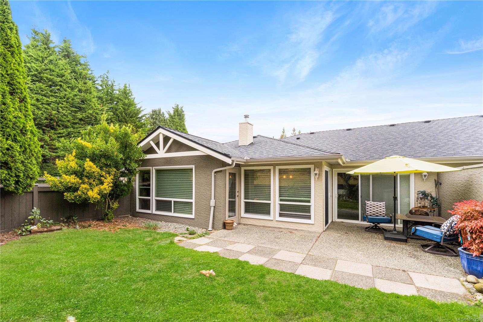 2655 Andover Rd Apt 23, Nanoose Bay, BC V9P 9J5