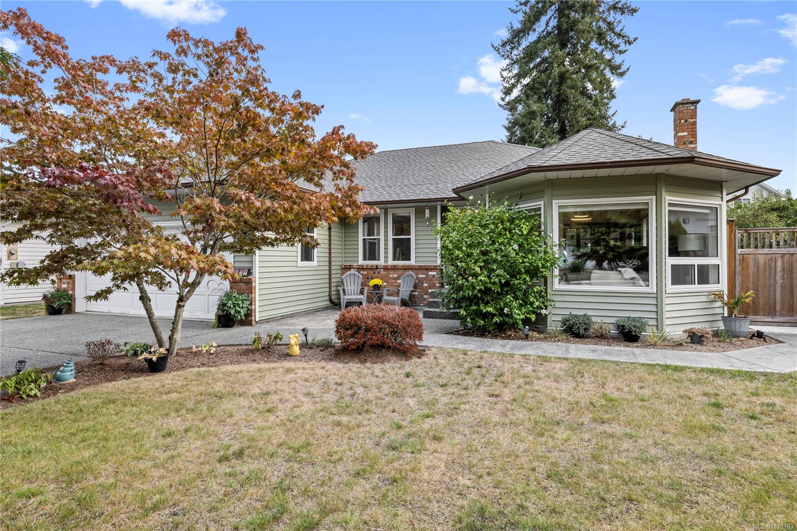 931 Colonia Dr, Ladysmith, BC V9G 1N9