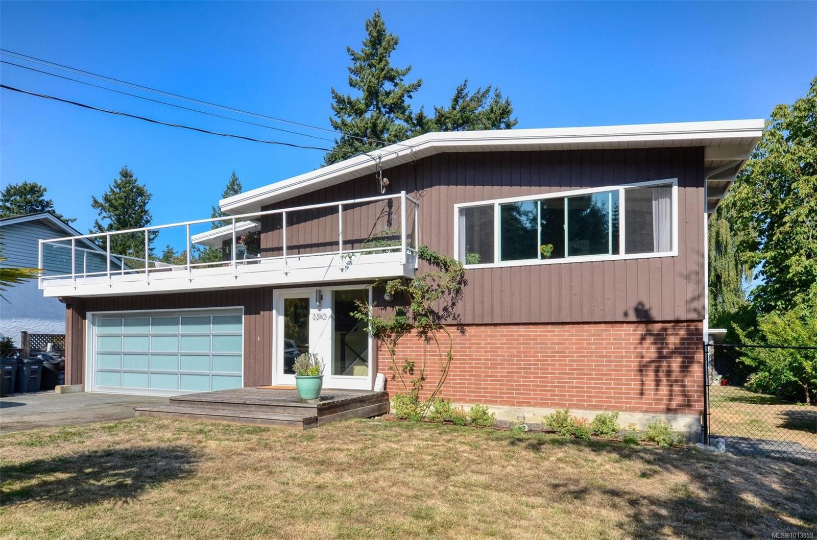 2240 Greenlands Rd, Saanich, BC V8N 1T5