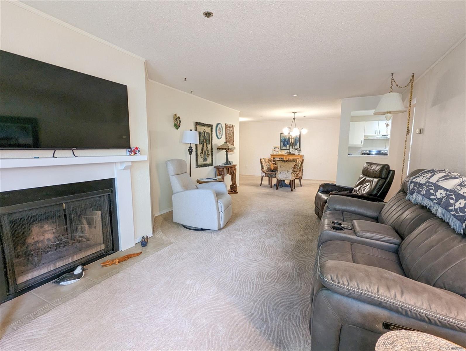 1560 Hillside Ave Apt 309, Victoria, BC V8T 5B8