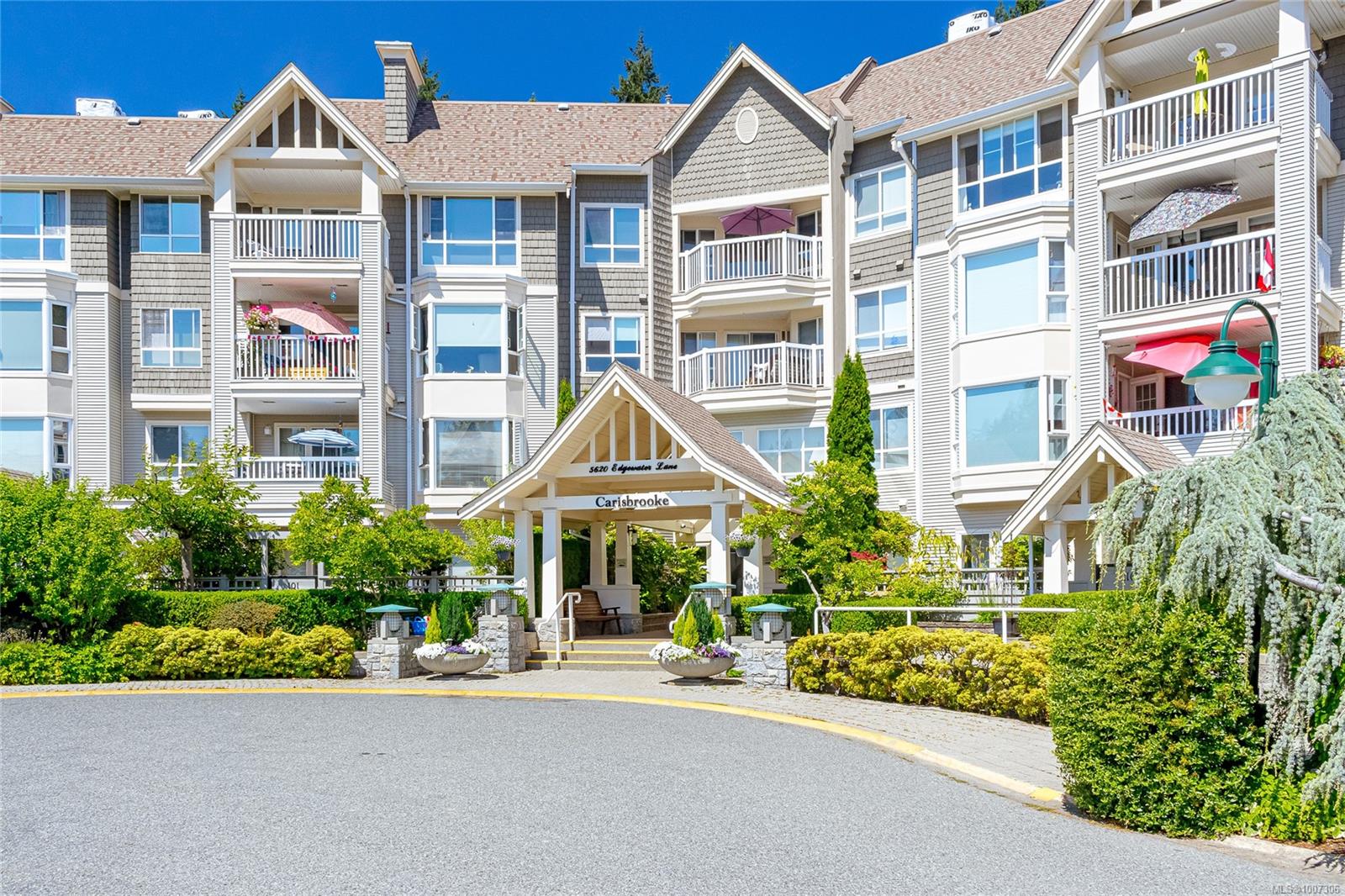 5620 Edgewater Lane Apt 311, Nanaimo, BC V9T 5K1