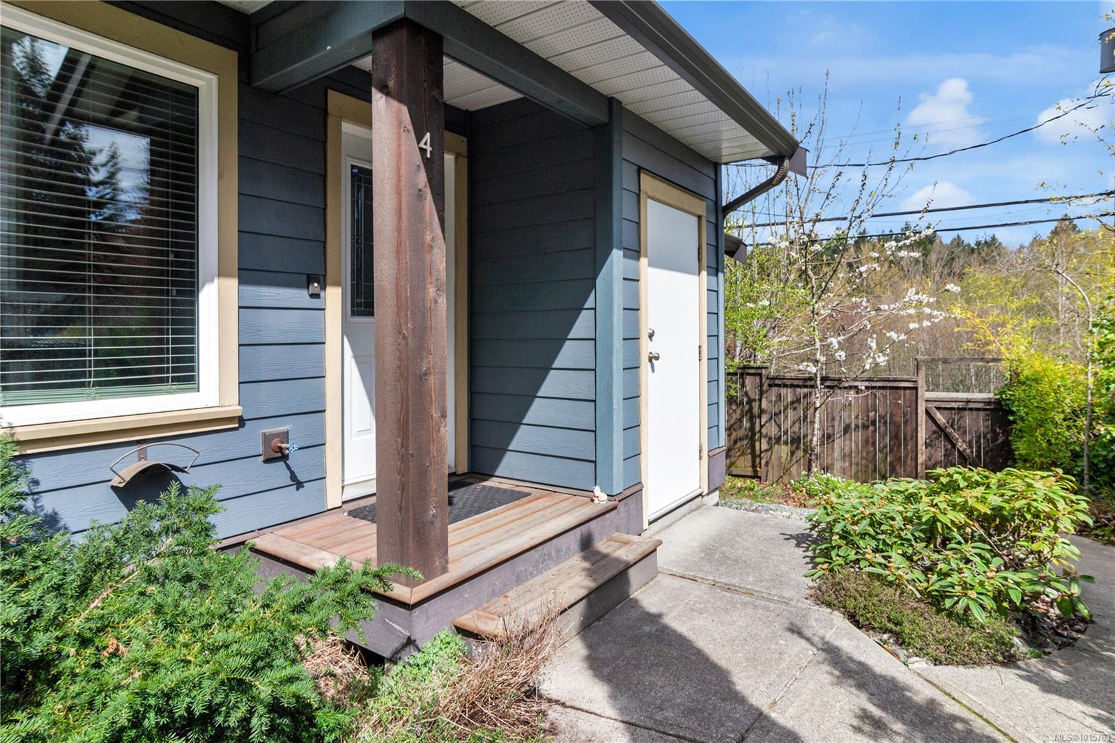 2nd Ave APT 4 Unit 1141, Ladysmith, BC V9G 1B8