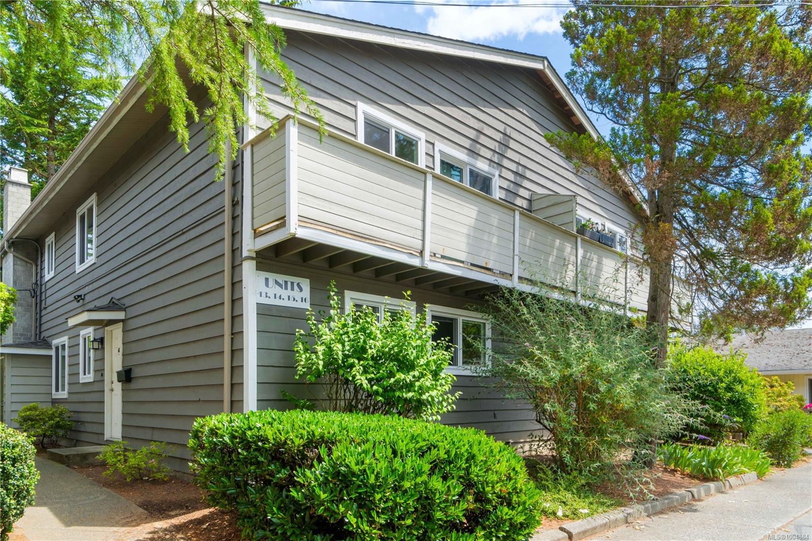 211 Buttertubs Pl Apt 16, Nanaimo, BC V9R 3X8