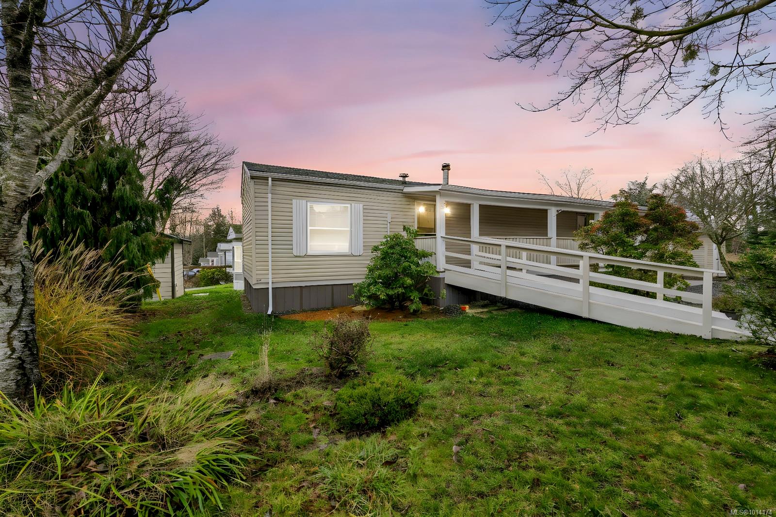 7021 Grant Rd Apt 32, Sooke, BC V9Z 0N7