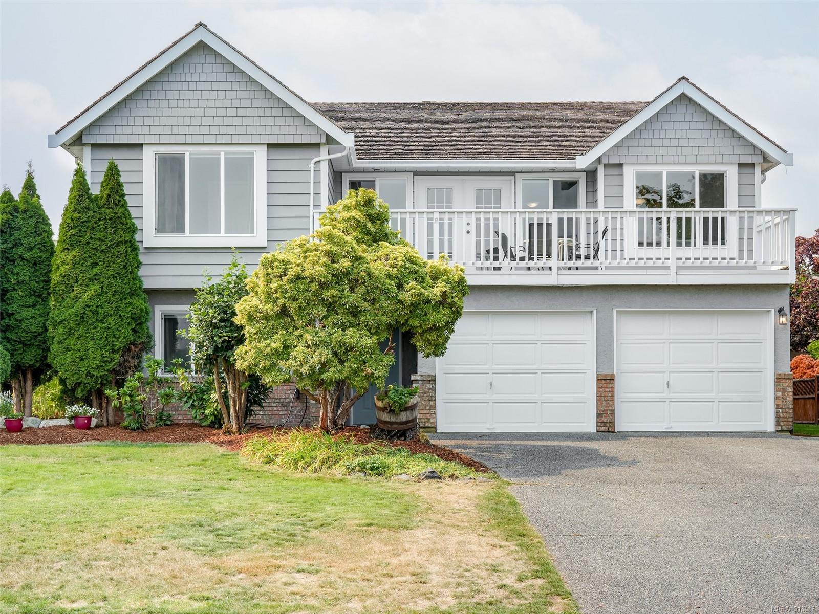 2567 Wilcox Ter, Central Saanich, BC V8Z 7G5