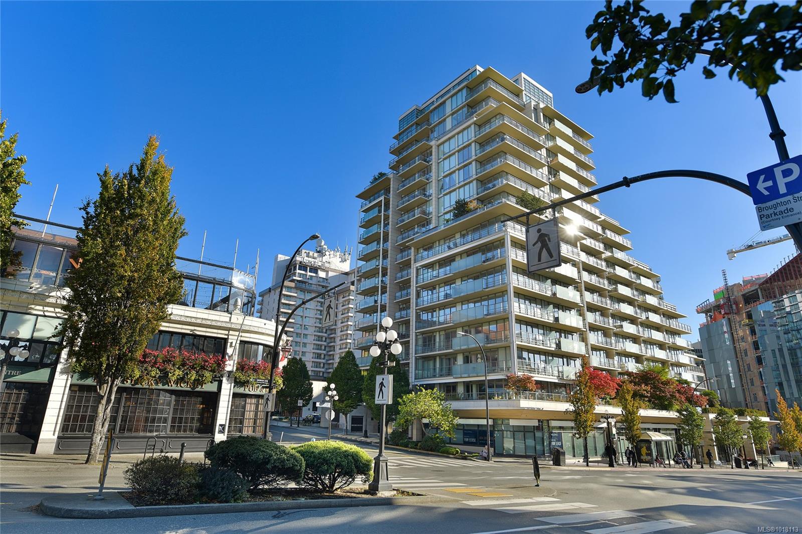 707 Courtney St Apt 1003, Victoria, BC V8W 0A9