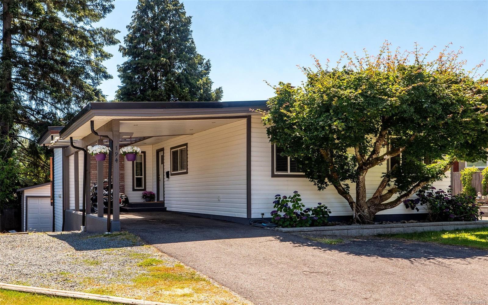 194 Hemlock Ave, Duncan, BC V9L 1J4