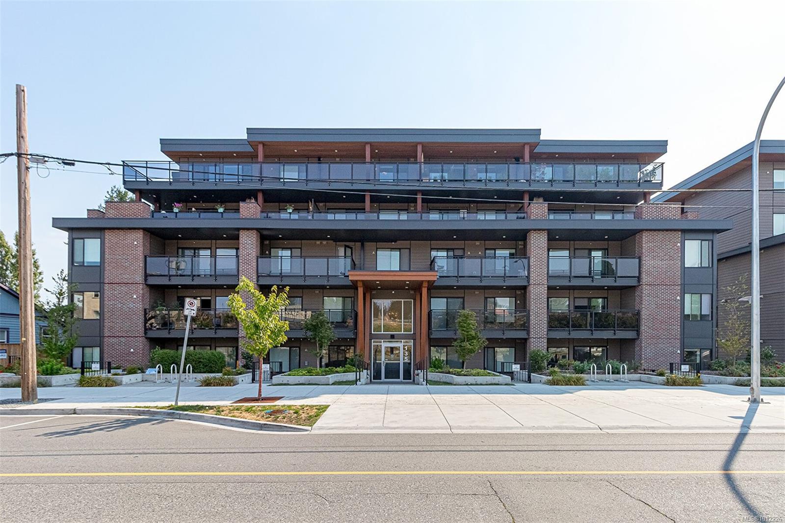 135 Haliburton St Apt 207, Nanaimo, BC V9R 4V9