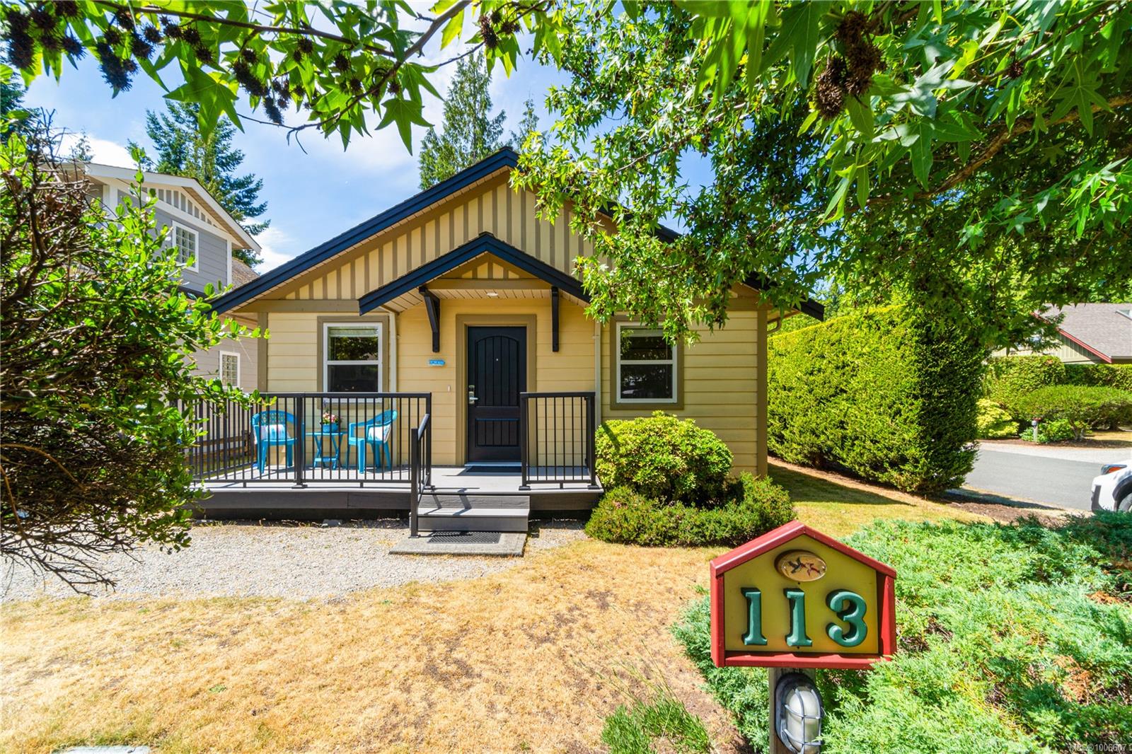 1080 Resort Dr Apt 113, Parksville, BC V9P 2E3