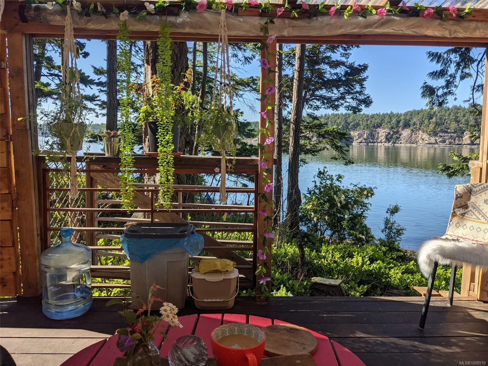 625 Tumbo Channel Rd, Saturna Island, BC V0N 2Y0