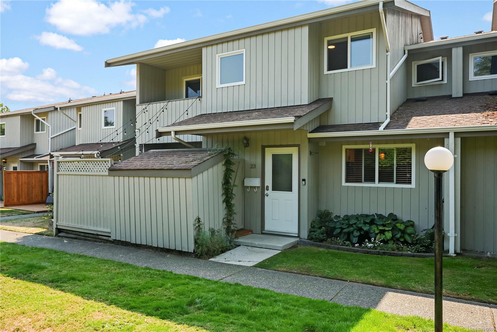 2771 Spencer Rd Apt 23, Langford, BC V9B 4E2