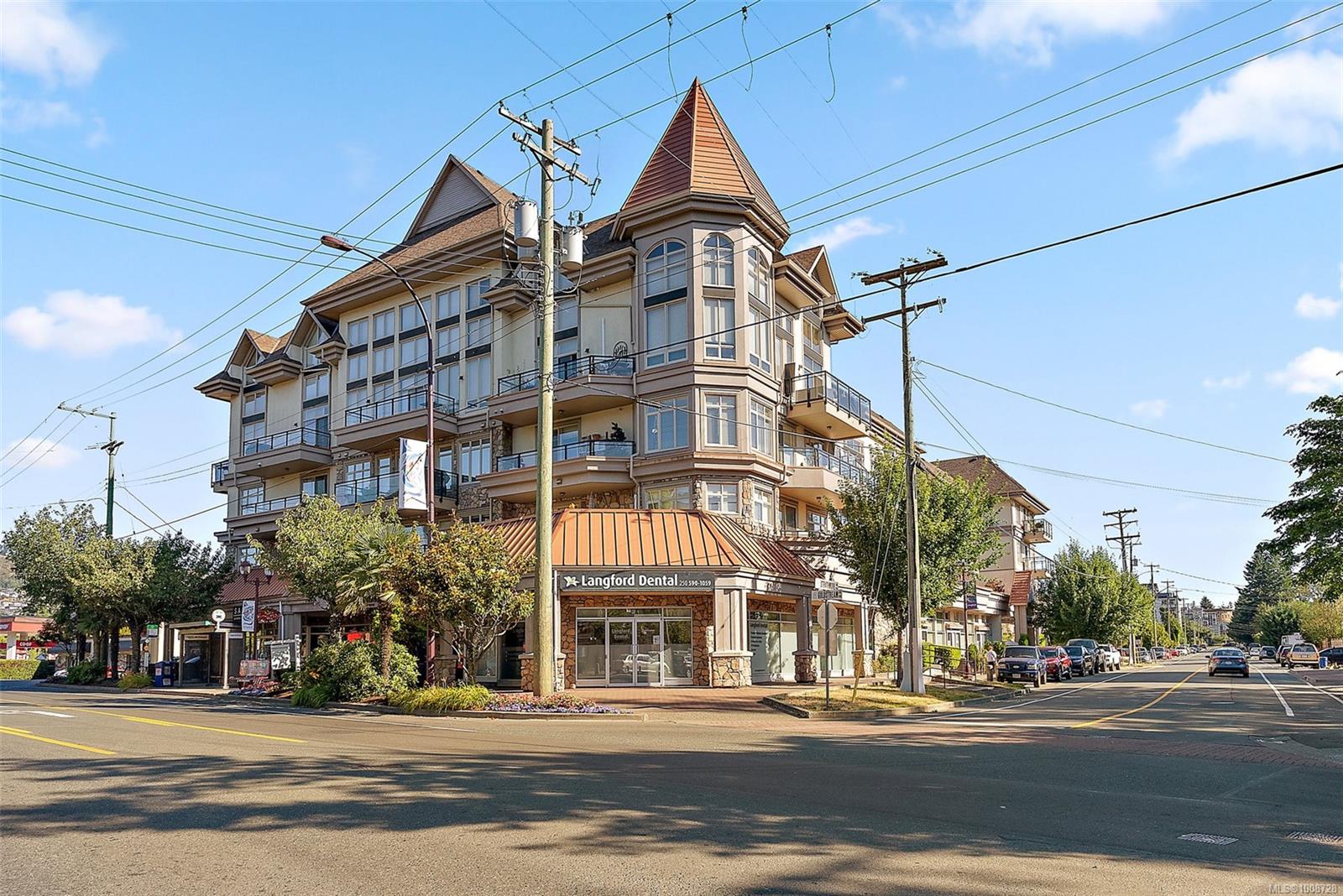 866 Goldstream Ave Apt 106, Langford, BC V9B 2X9
