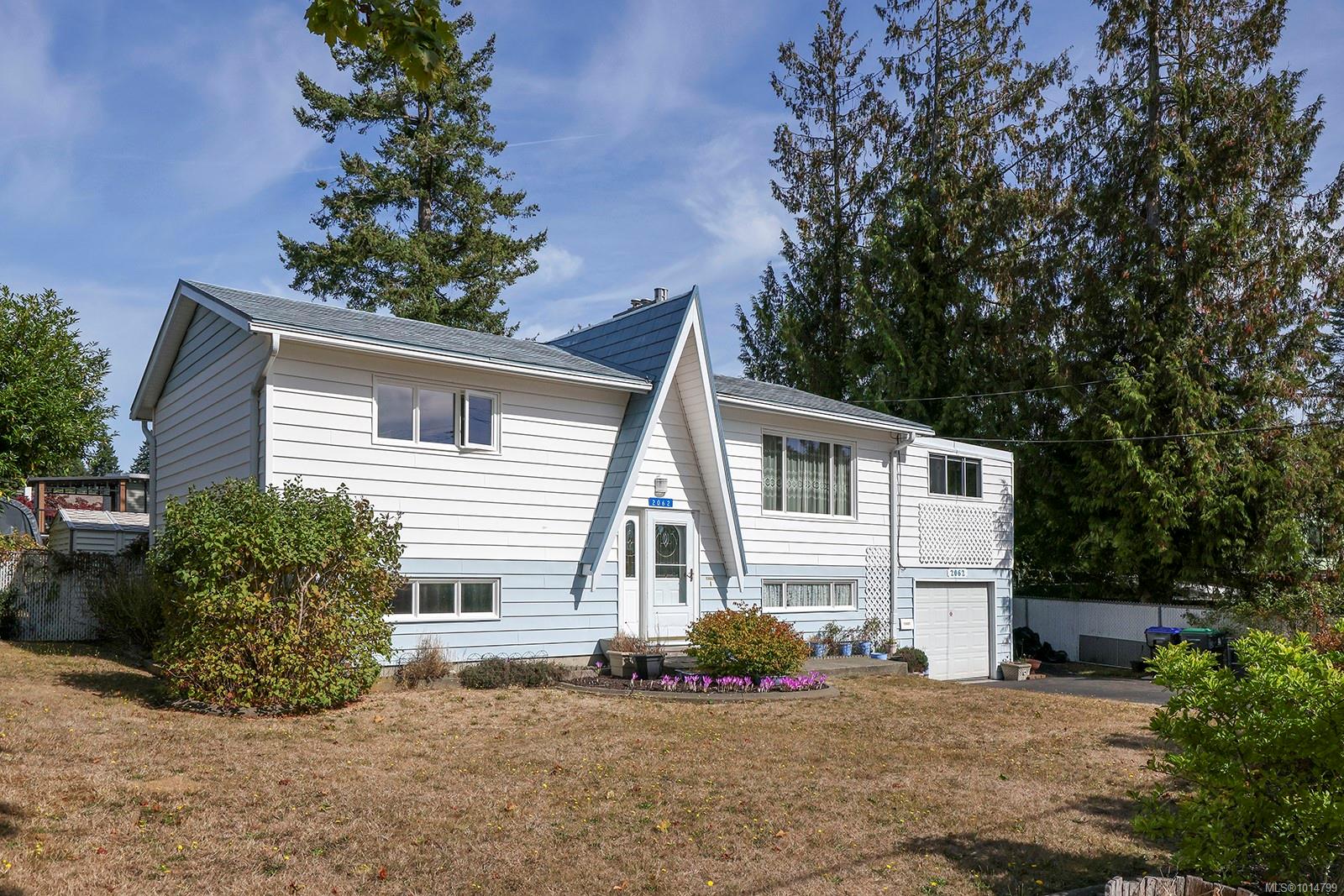 2062 Cooke Ave, Comox, BC V9M 1Y6