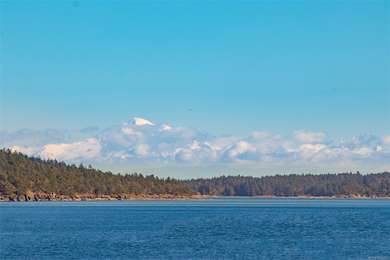 3218 Armadale Rd, Pender Island, BC V0N 2M1