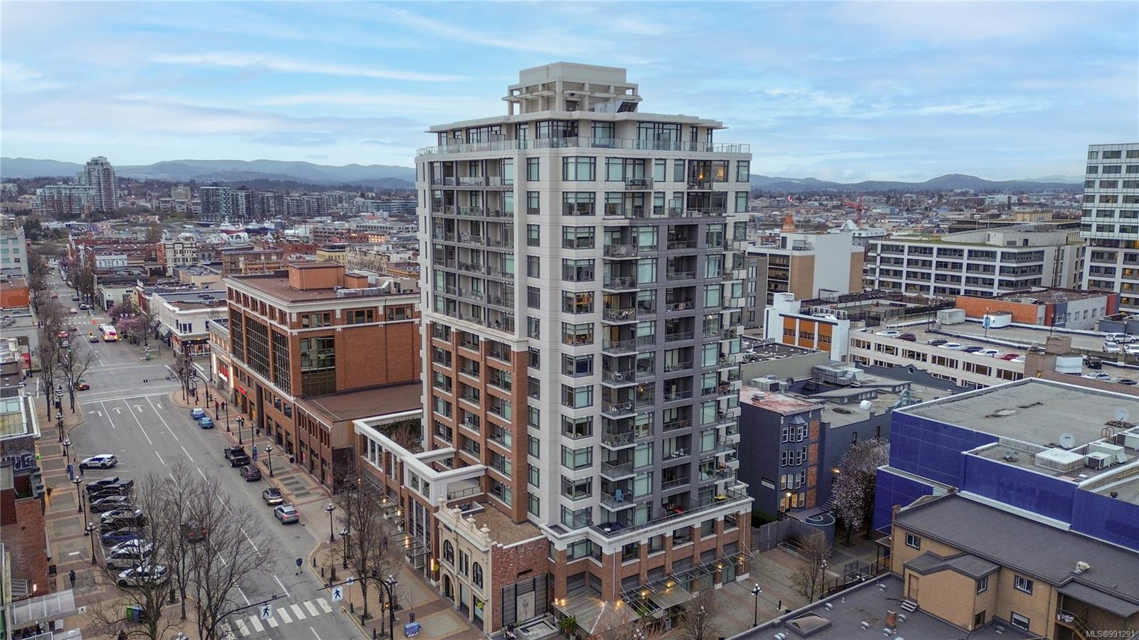 728 Yates St Apt 1404, Victoria, BC V8W 0C8