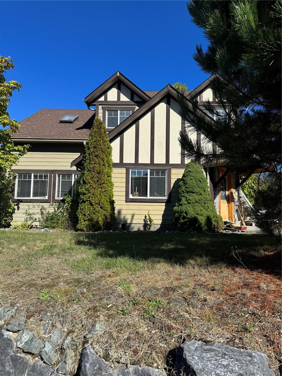 6003 Stonehaven Dr, Duncan, BC V9L 0A1