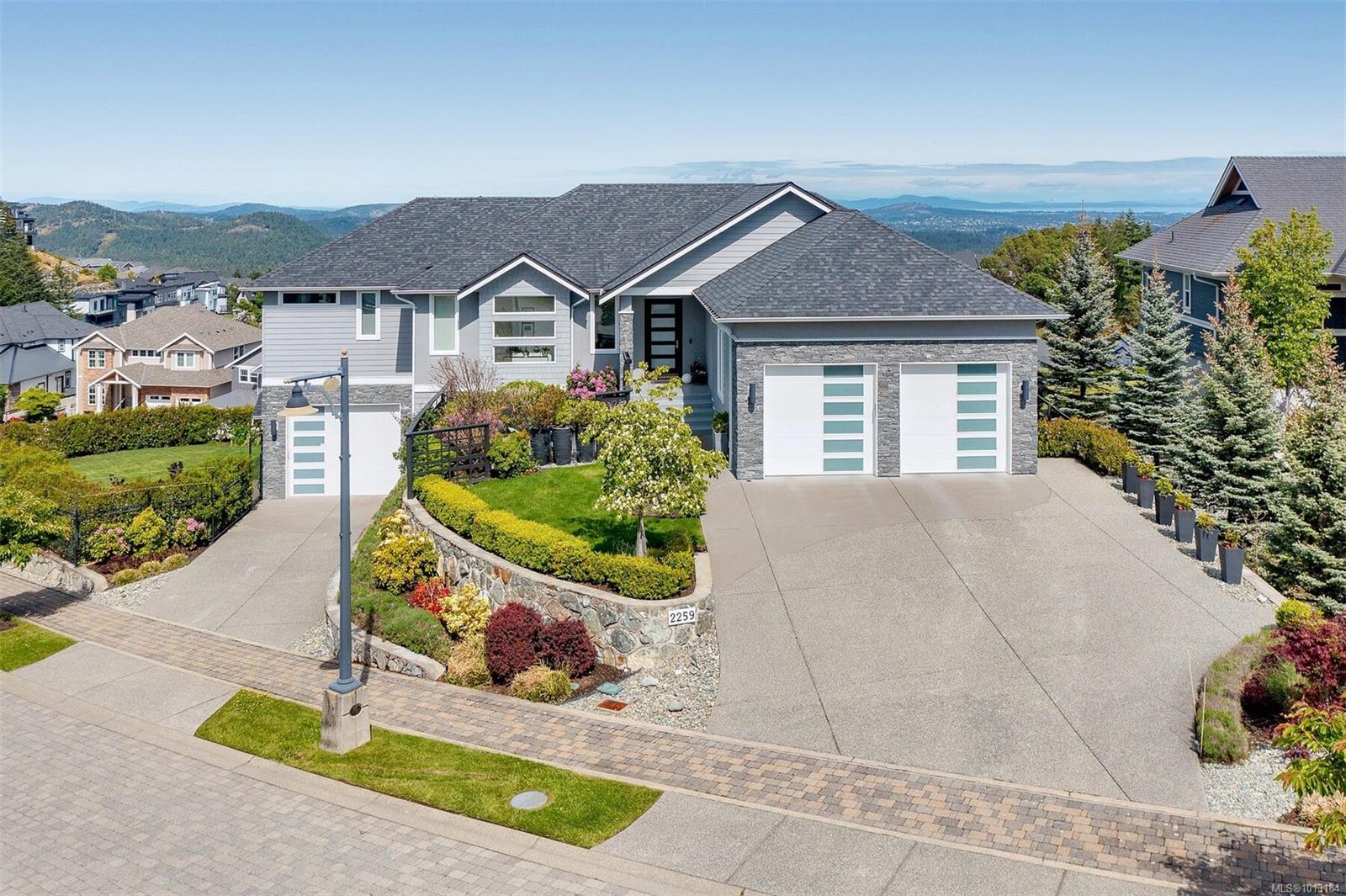 2259 Compass Pointe Pl, Langford, BC V9B 6X4