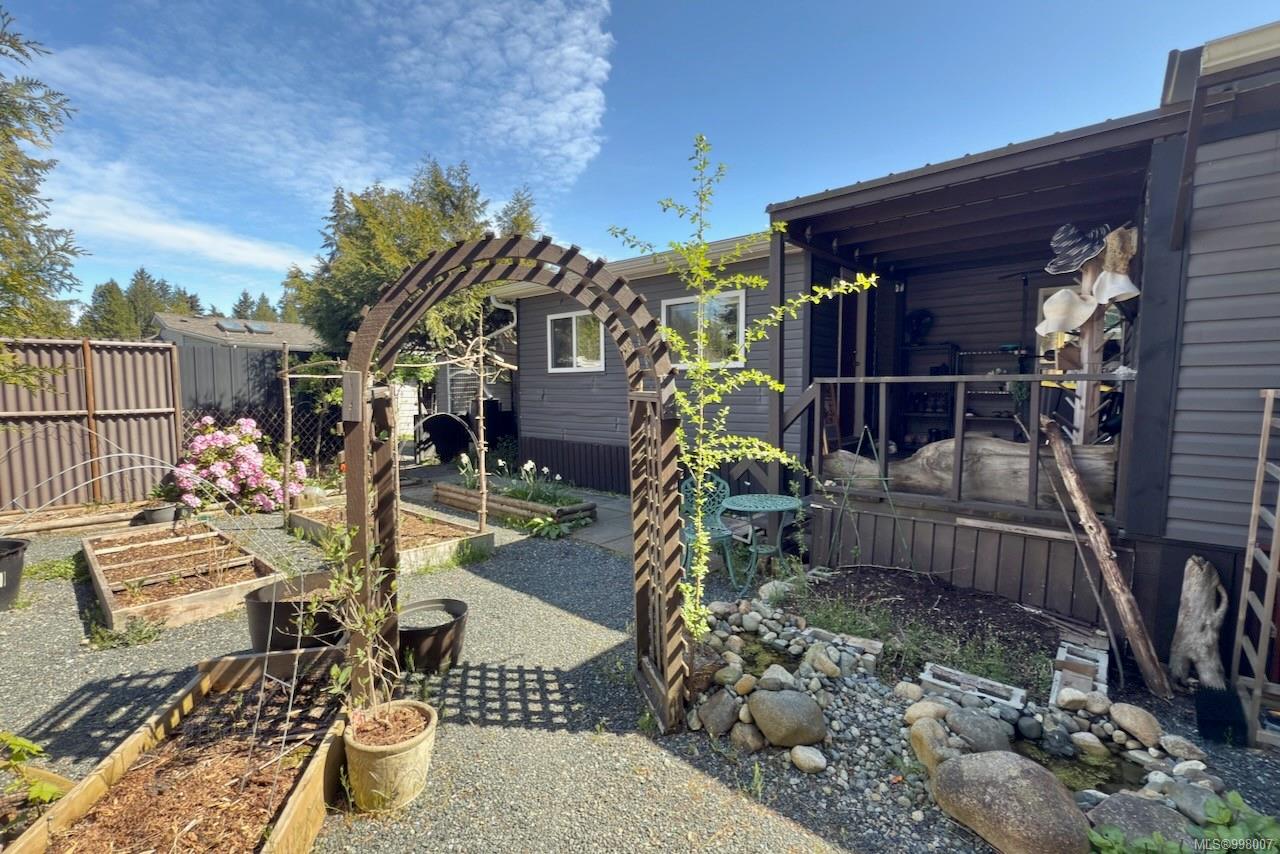 2130 Errington Rd Apt 20, Errington, BC V0R 1V0