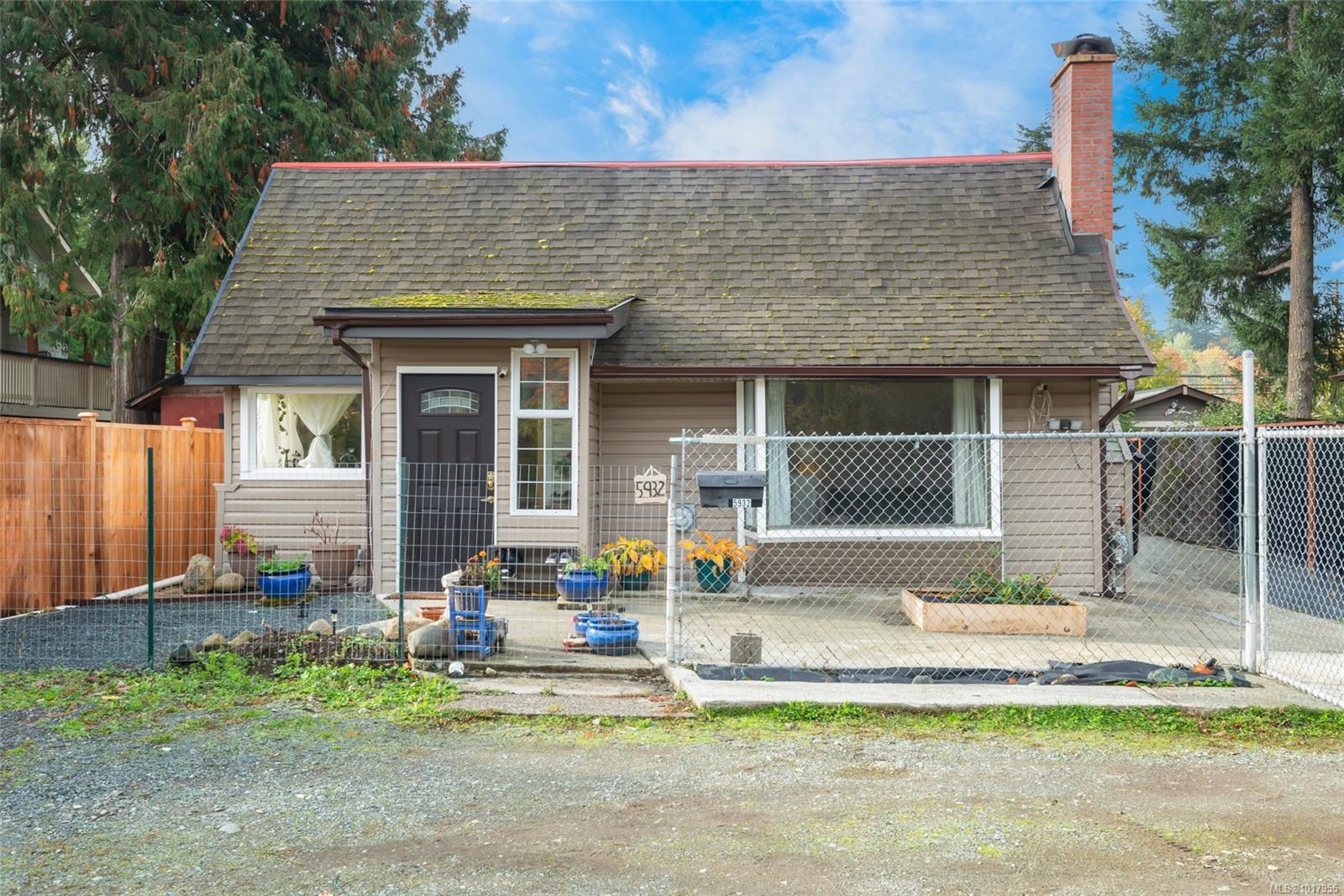 5932 Brown Rd, Port Alberni, BC V9Y 7E8