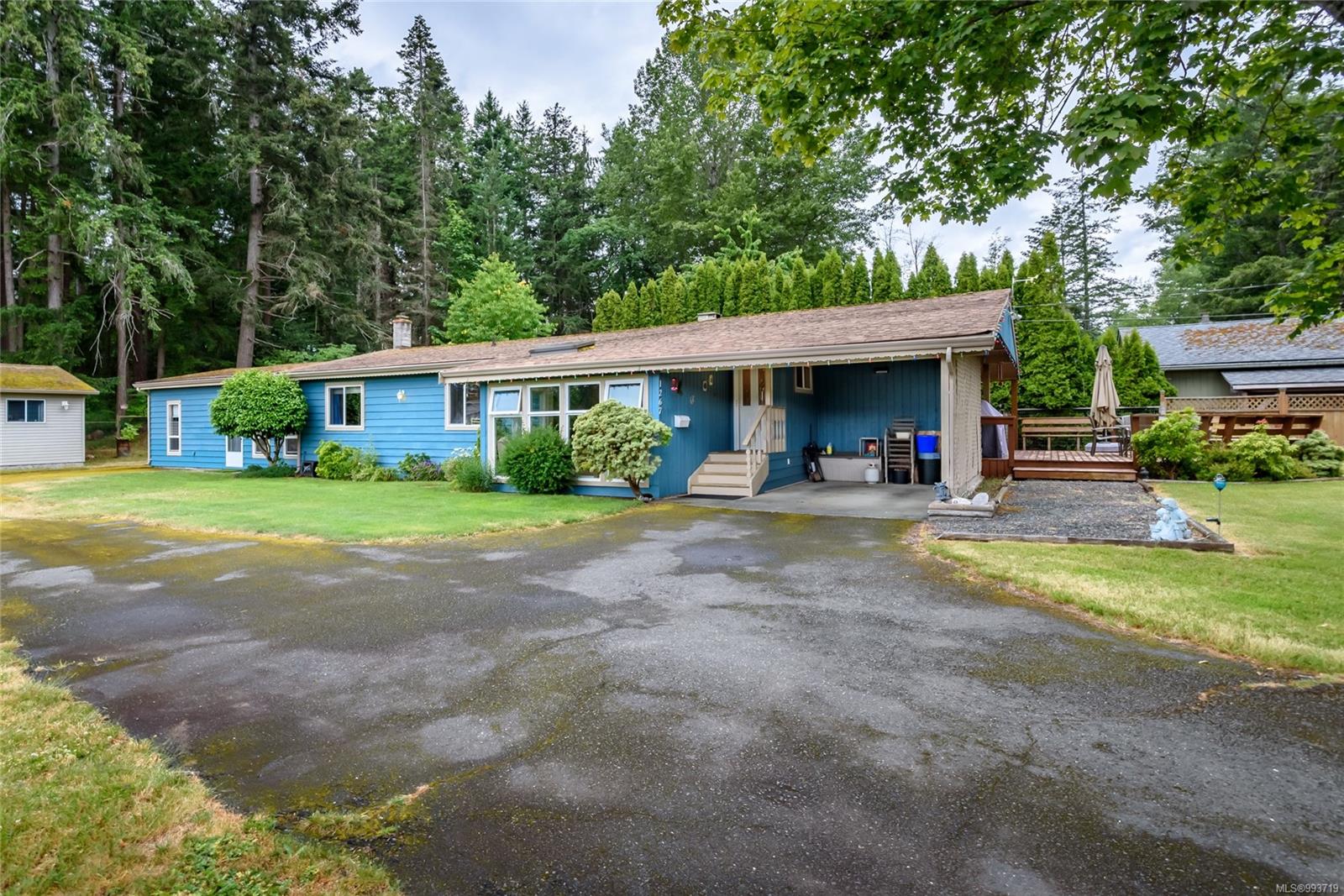 1267 Don Rd, Comox, BC V9M 4C4