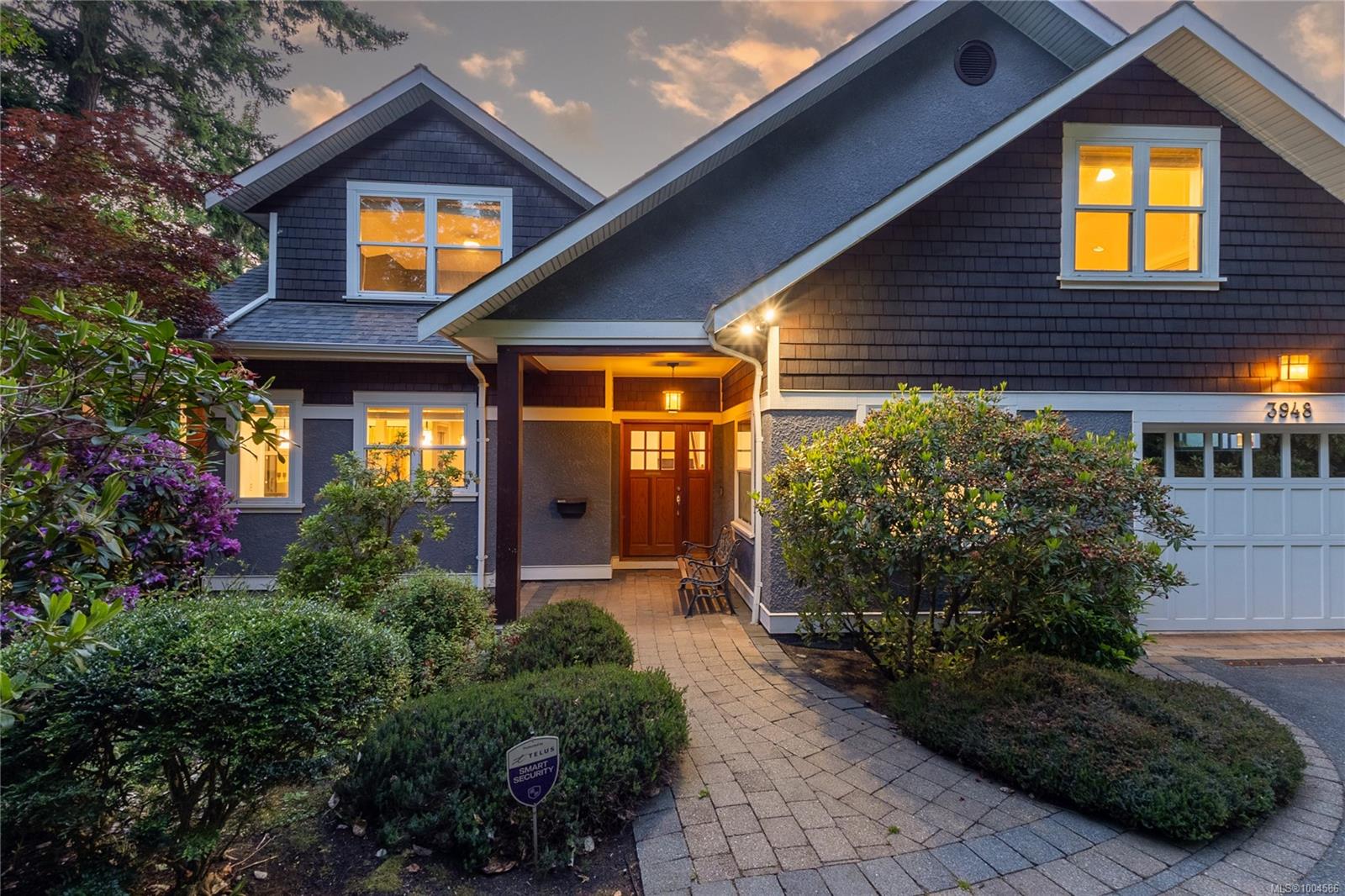 3948 Telegraph Bay Rd, Saanich, BC V8N 4H7