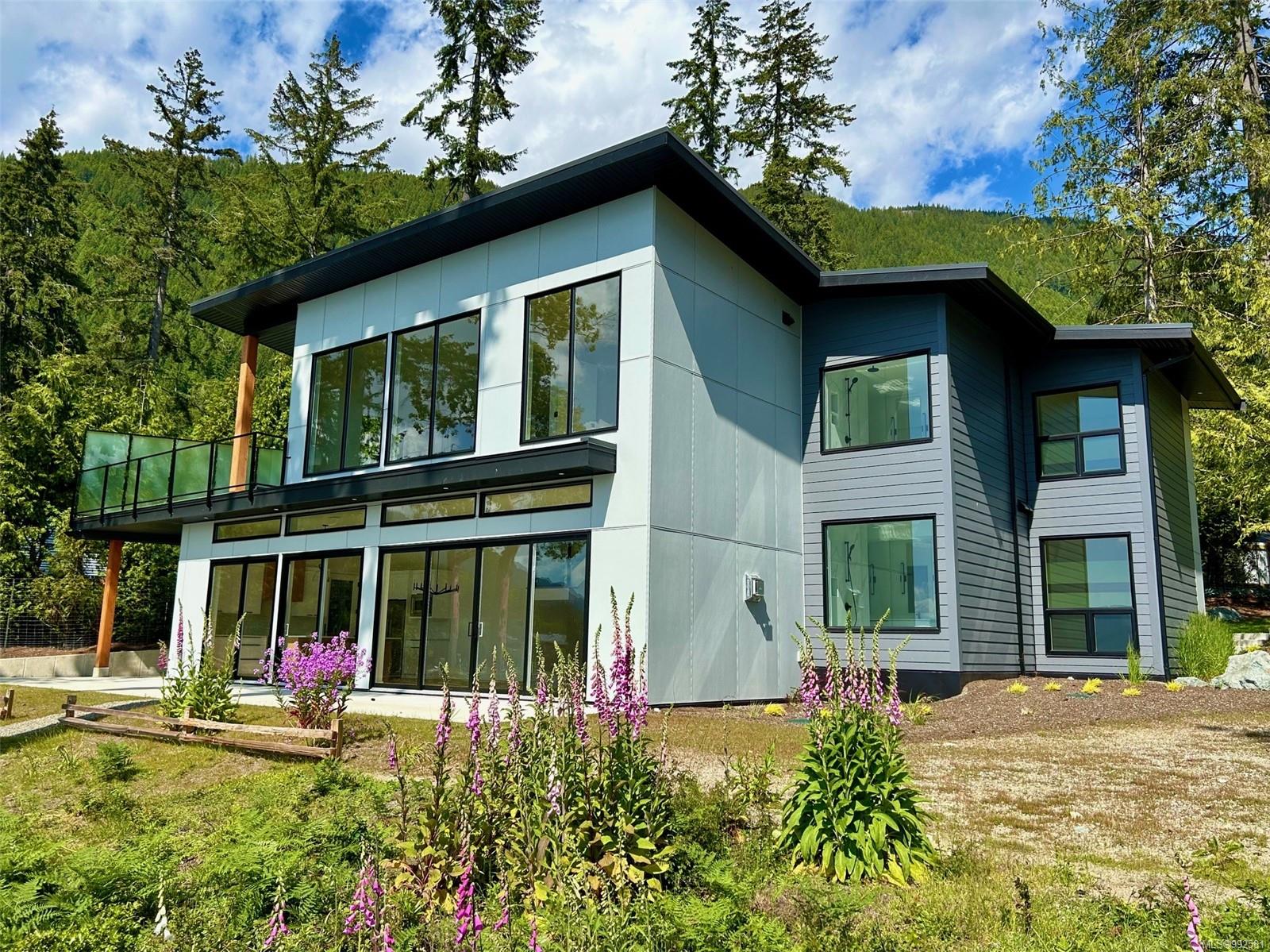 8394 Saseenos Rd, Youbou, BC V0R 3E1