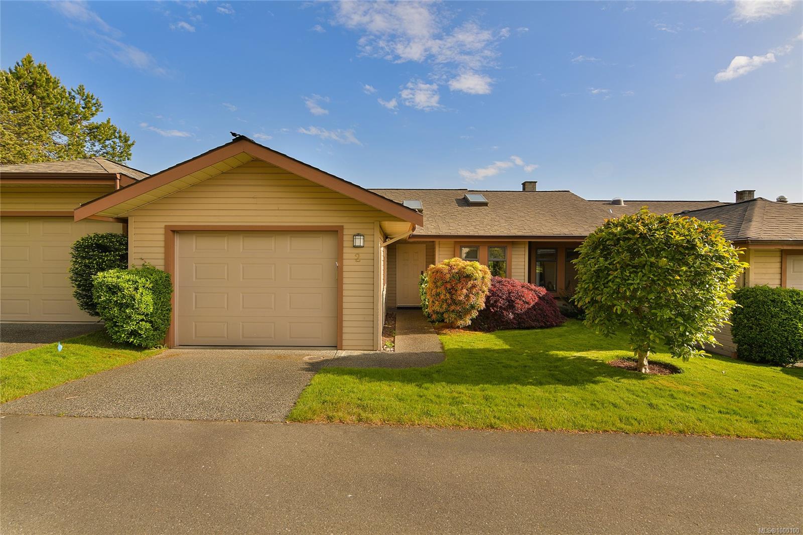 1144 Verdier Ave Apt 2, Central Saanich, BC V8M 1K2