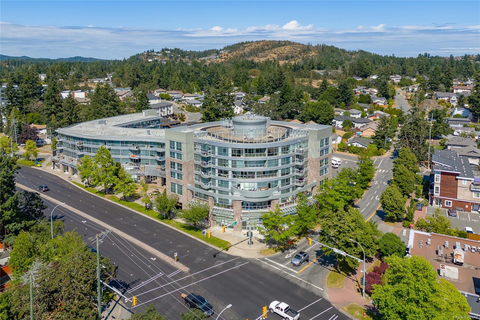 2745 Veterans Memorial Pkwy Apt 728, Langford, BC V9B 3B2
