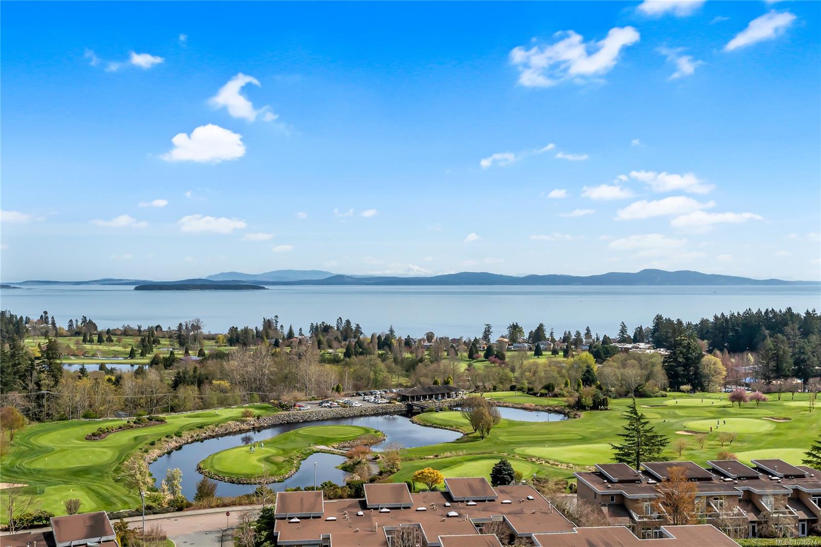5388 Hill Rise Terr Apt 503, Saanich, BC V8Y 3K3