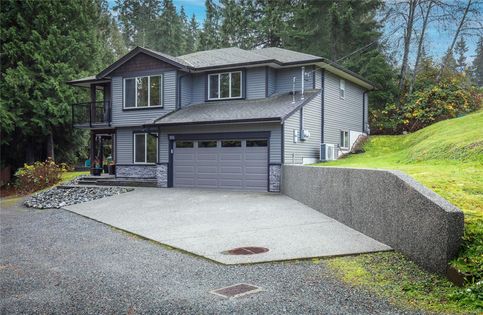 188 Westwood Rd, Nanaimo, BC V9R 6R8