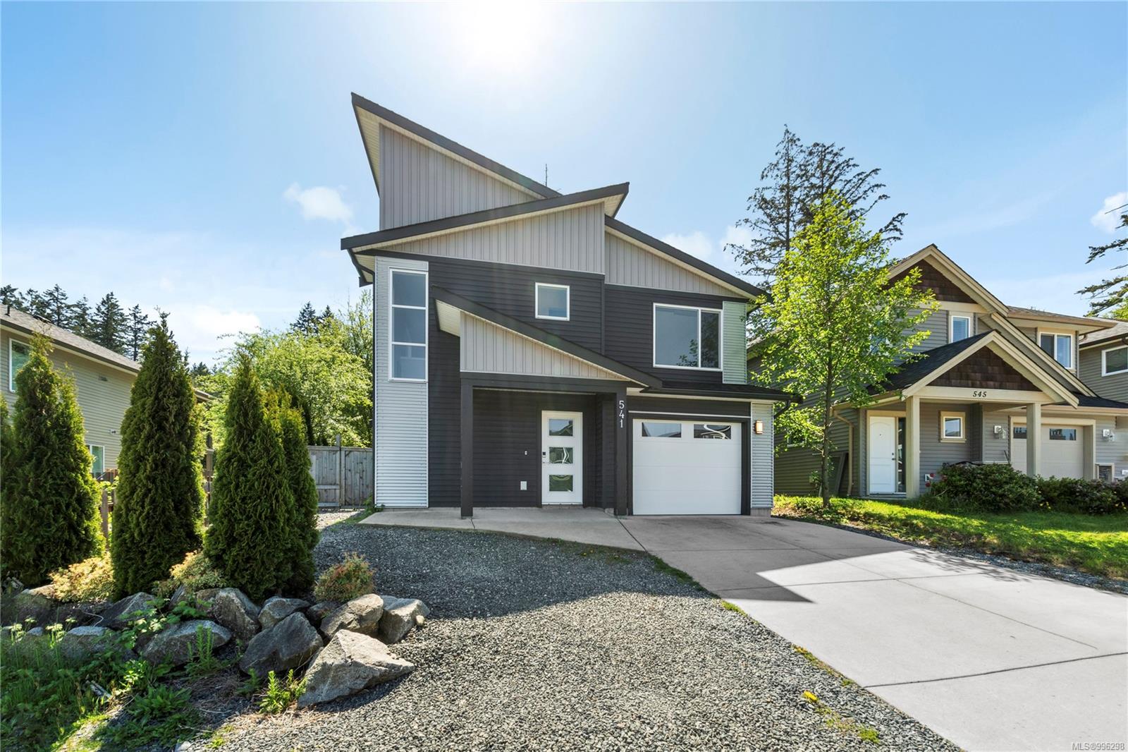 541 Marisa St, Nanaimo, BC V9R 0H5