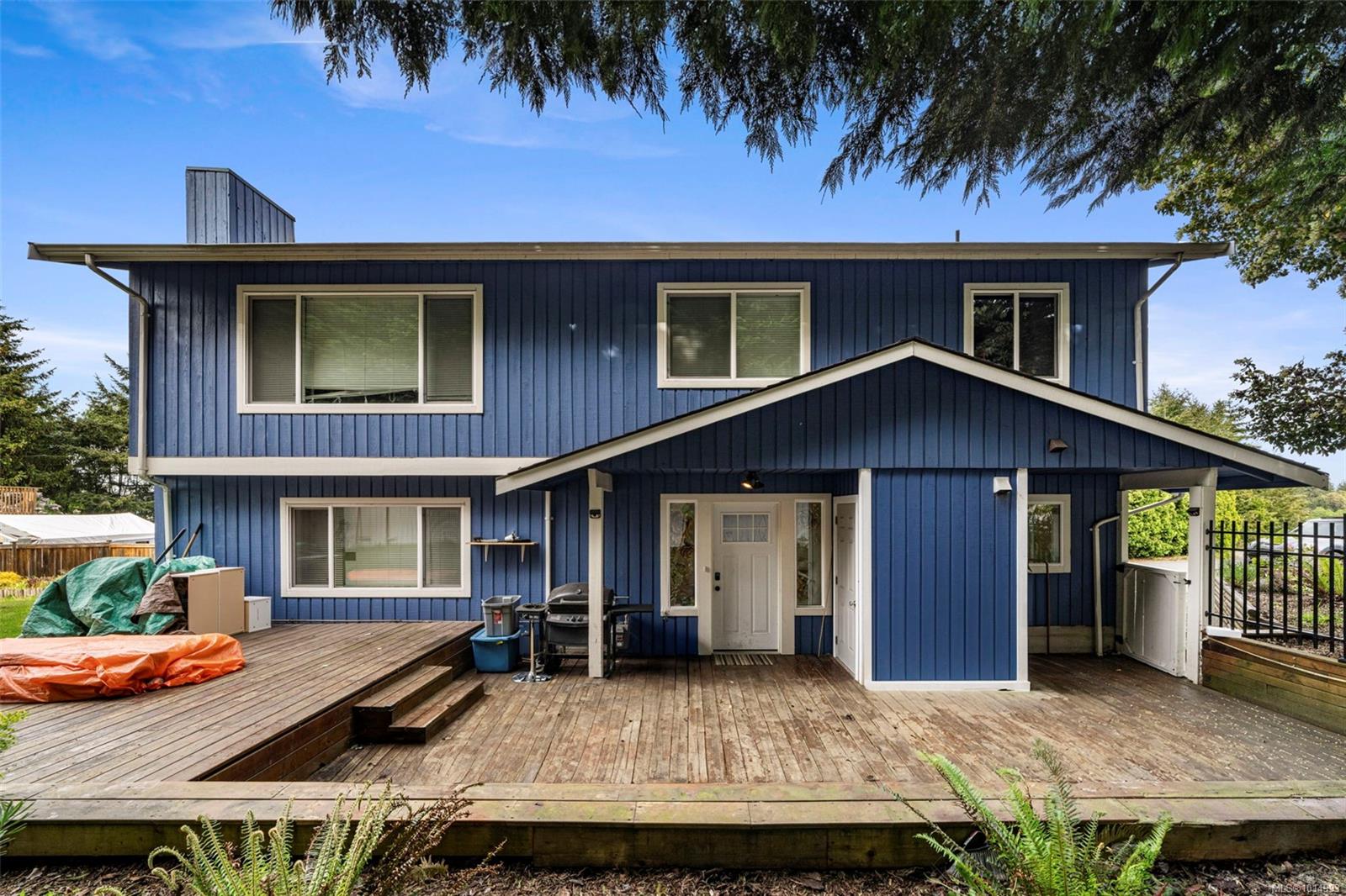798 Cecil Blogg Dr, Victoria, BC V9B 5N7