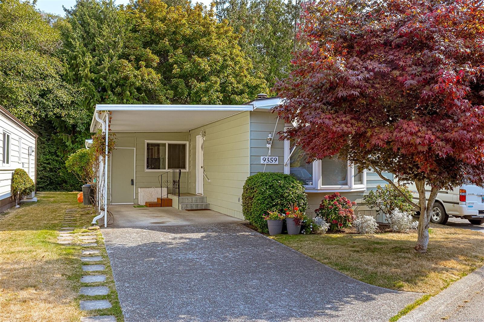 9359 Trailcreek Dr, Sidney, BC V8L 4M4