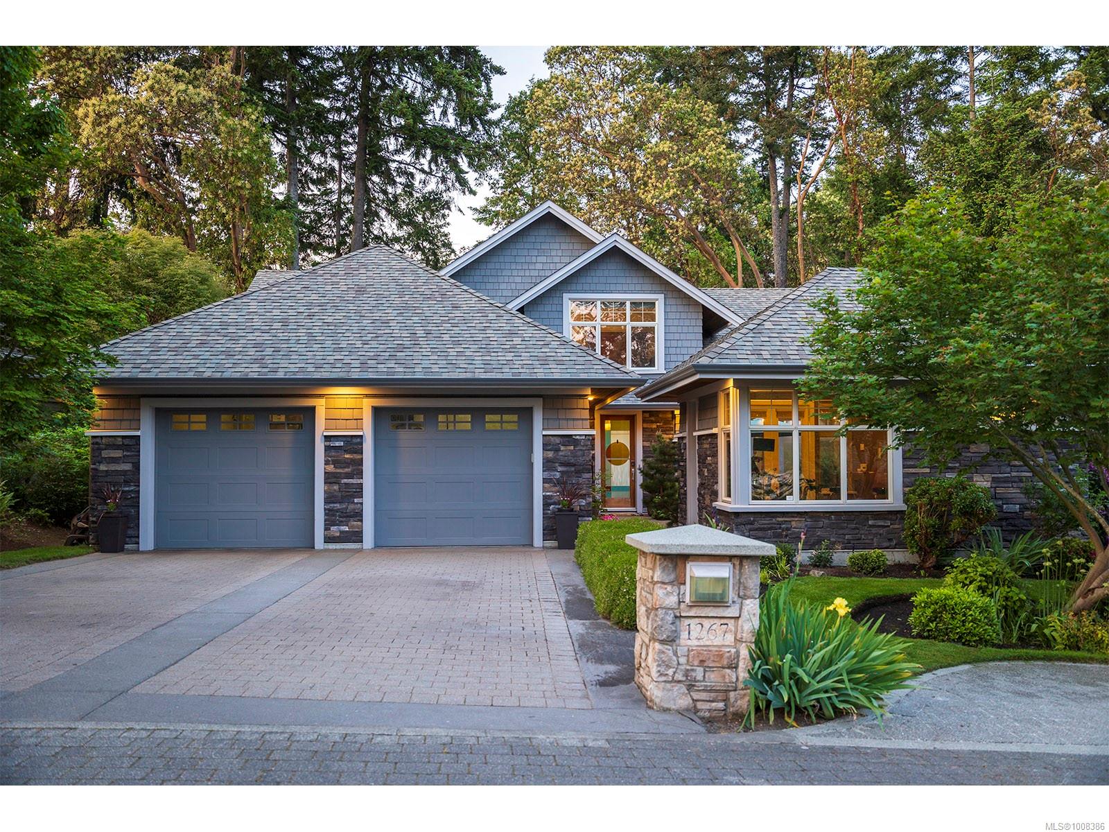 1267 Oceanwood Ln, Saanich, BC V8X 0A4