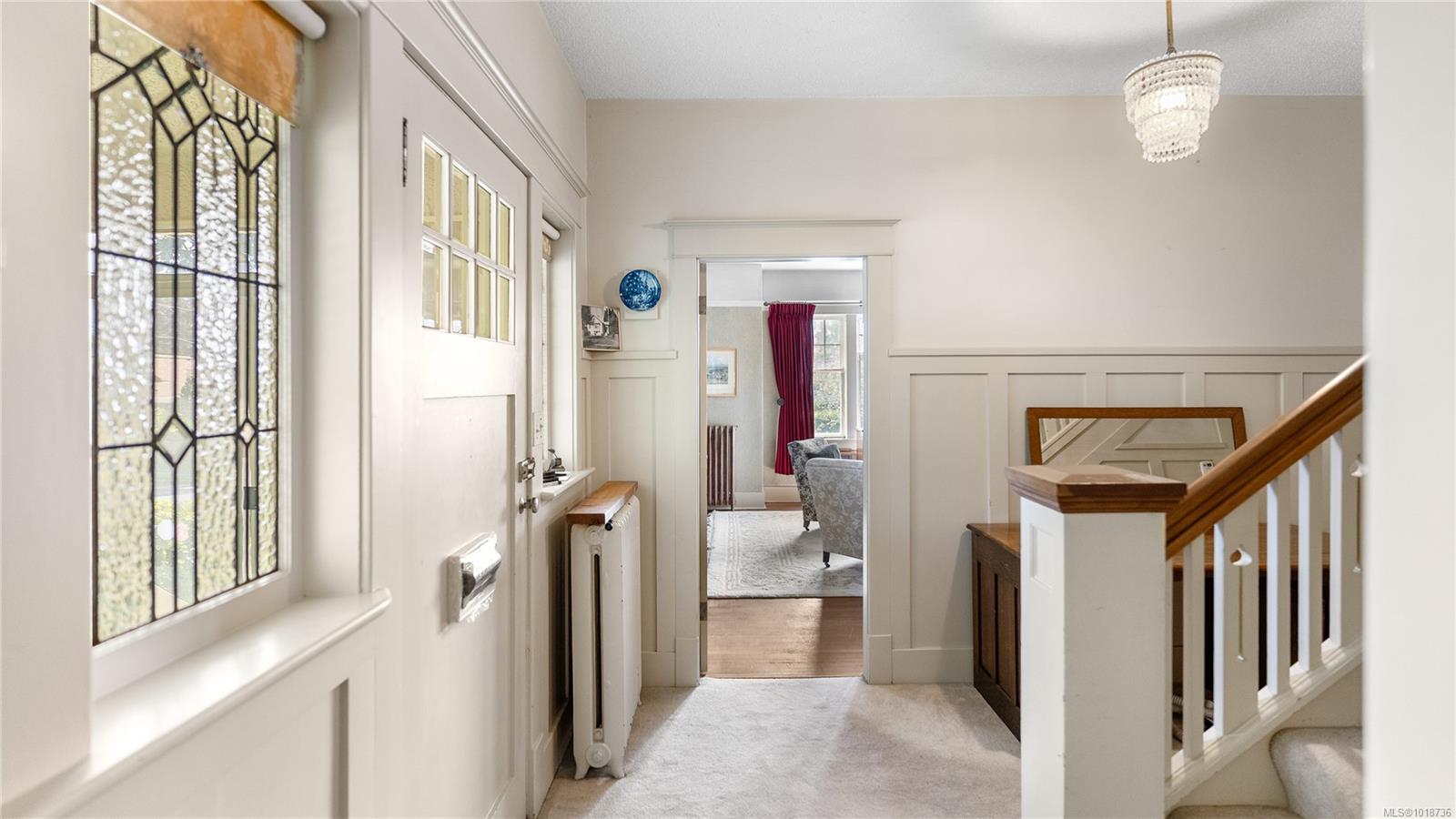 1296 Richardson St, Victoria, BC V8V 3E1