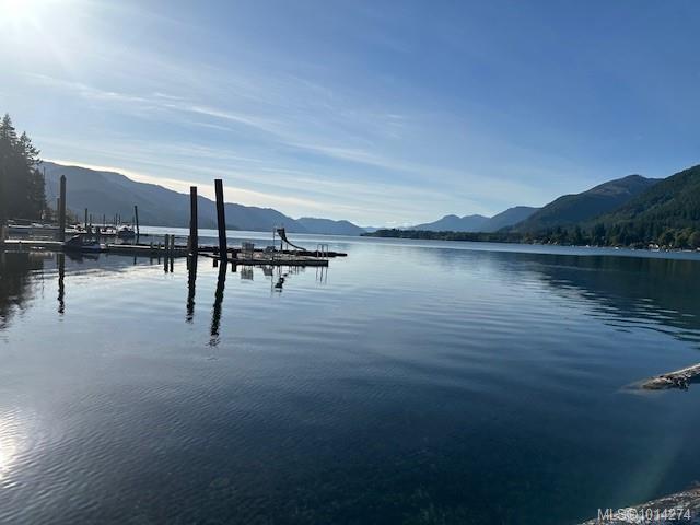 8290 Saseenos Rd Apt 4, Youbou, BC V0R 3E1