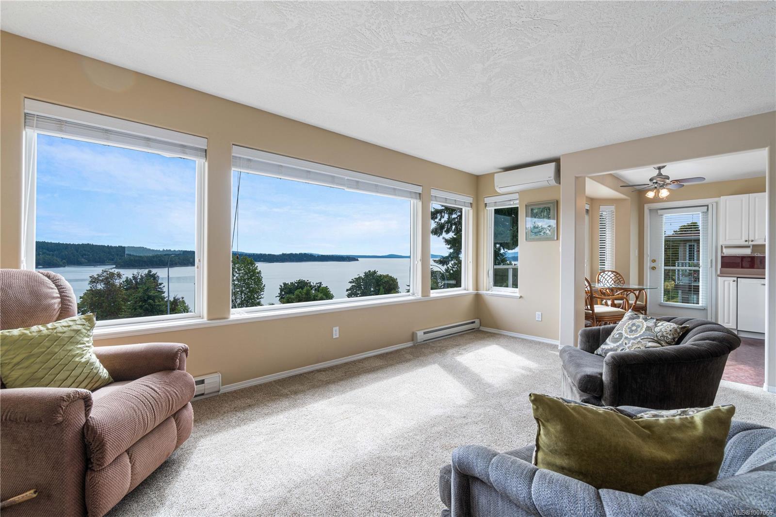 100 Gifford Rd Apt 18, Ladysmith, BC V9G 1A9