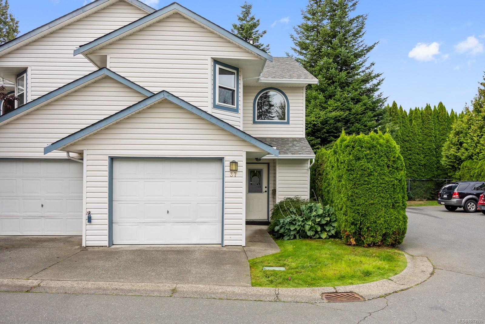2355 Valley View Dr Apt 37, Courtenay, BC V9N 9A5