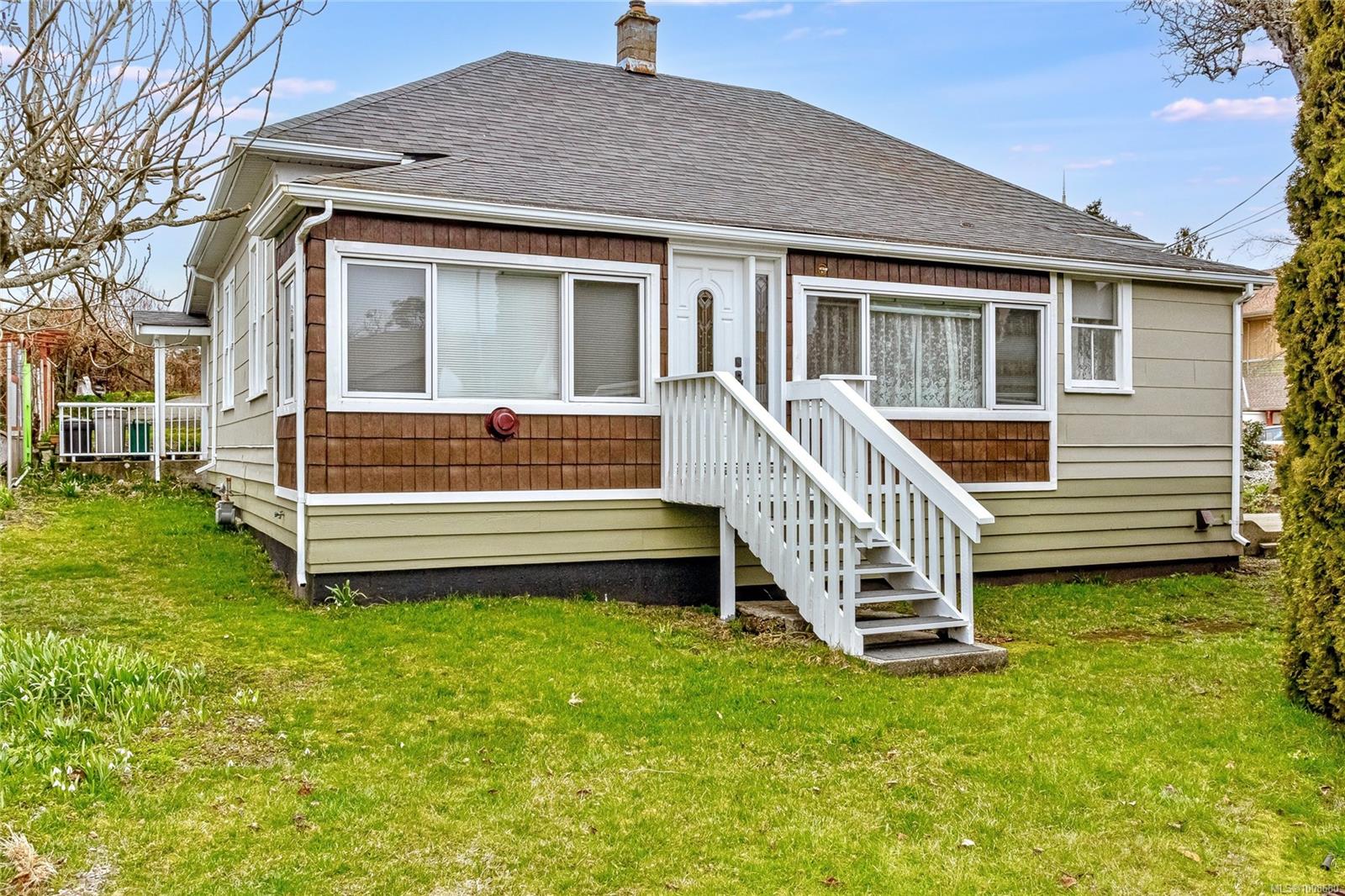 9900 Esplanade St, North Cowichan, BC V0R 1K1