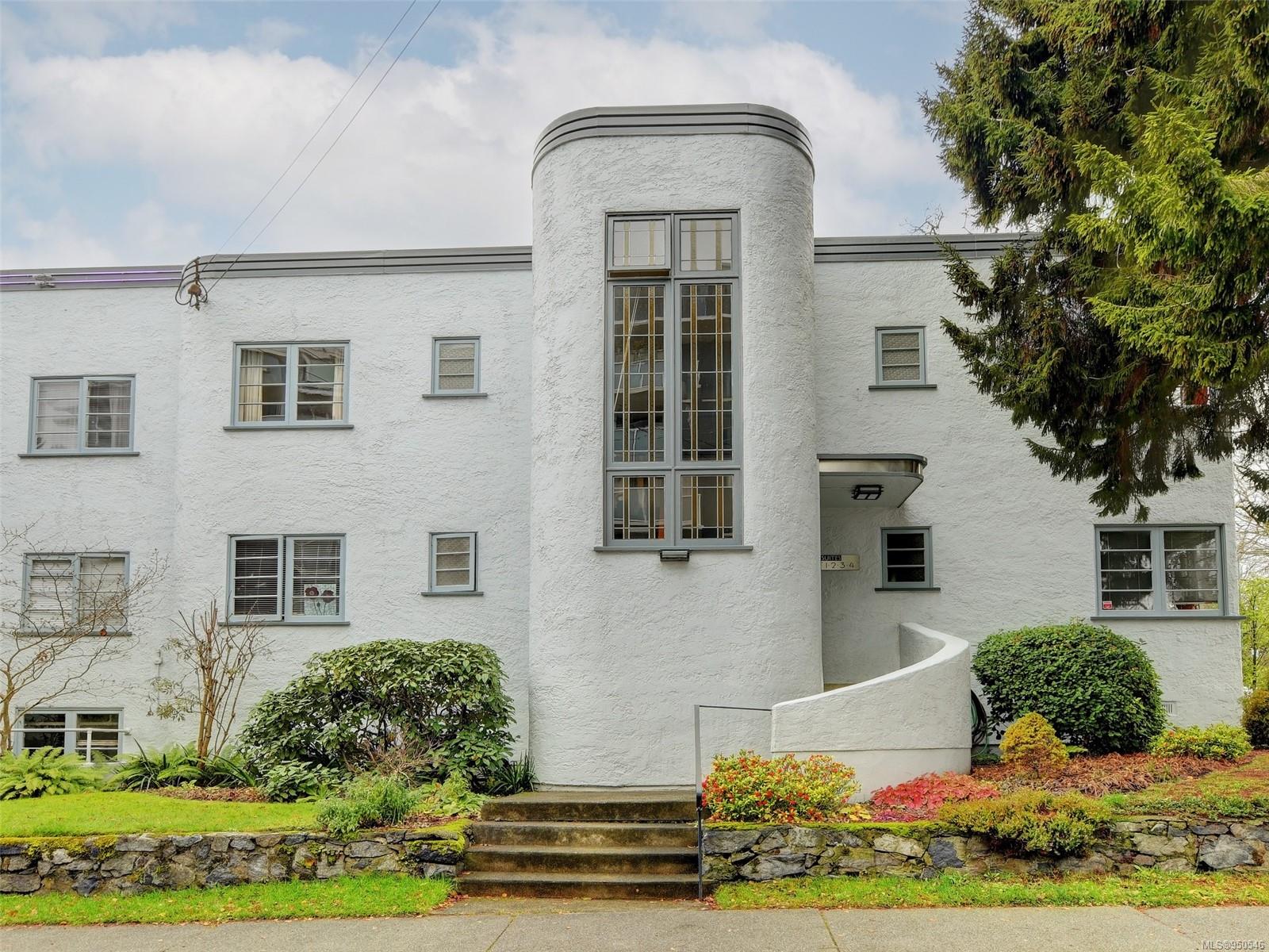 895 Academy Close Apt 2 #APT 2, Victoria, BC V8V 2X8